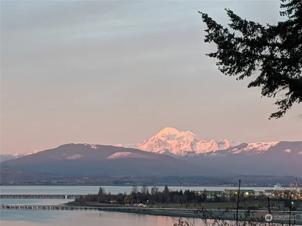 4223 Mitchell Drive, Anacortes, WA 98221