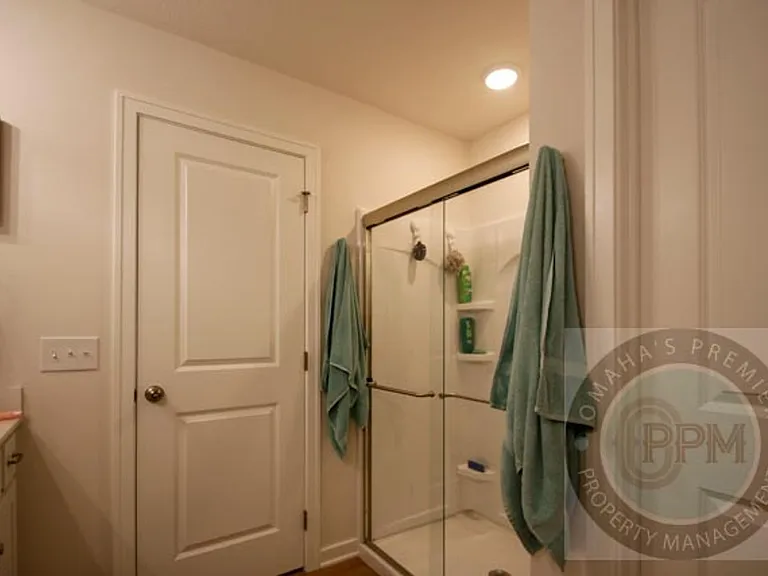 12219 S 111th Ave — Photo 17