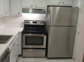 616 NW 13th St