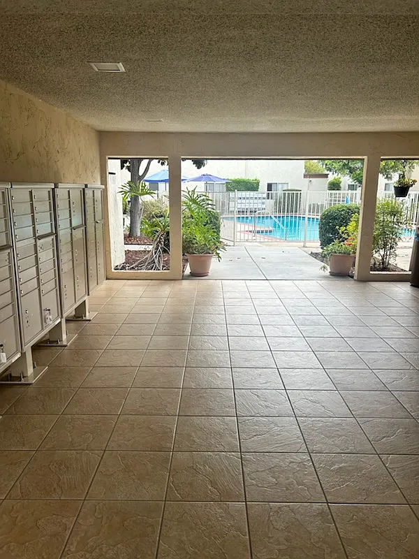 Villa Capri Apartments — Photo 2