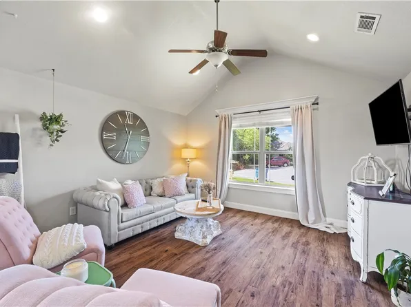 3702 SW Capstone Ct, Bentonville, AR 72712