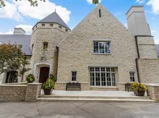 6747 Timberlane Rd, Tulsa, OK 74136