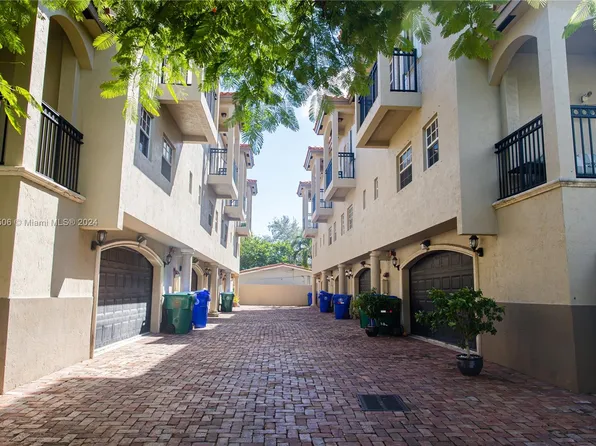 3310 Bird Ave APT 104, Miami, FL 33133