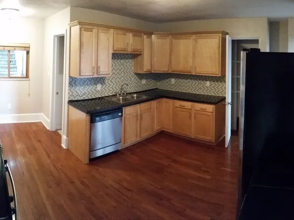 36 Magdalene St, Pittsburgh, PA 15203