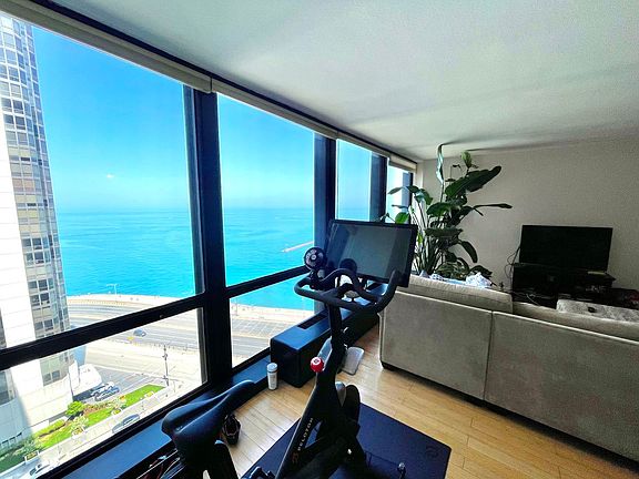 3rd image of 900 N Lake Shore Dr APT 1707