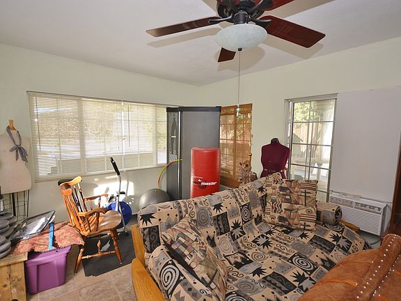3rd image of 15015 Valencia Way
