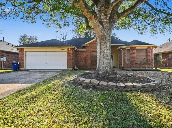 2914 Overland Trl, Dickinson, TX 77539