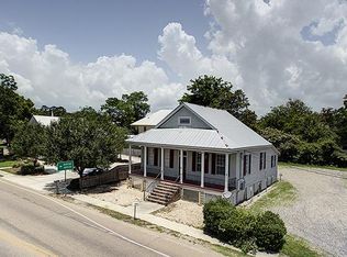 104 Highway 22 W, Madisonville, LA 70447