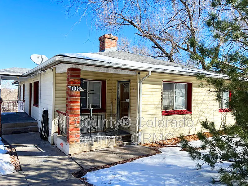 114 W Brookside St #1