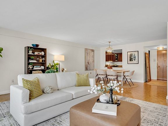 5th image of 45 Longwood Ave APT 408