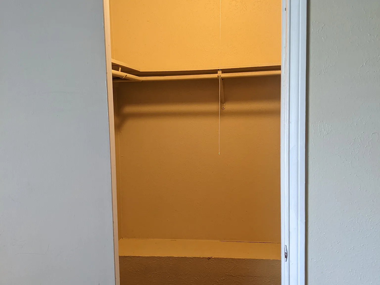 1 bed, 650 sqft, $945 — Photo 2