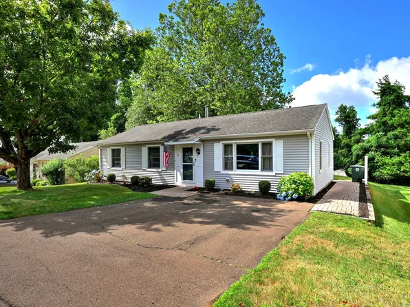 4 Alpha Street, Milford, CT 06460