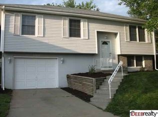 13010 Boyd Cir, Omaha, NE 68164