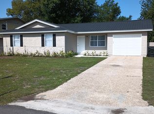 823 Russ Lake Dr, Panama City, FL 32404