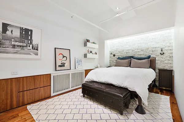 Sold by Compass | media 4