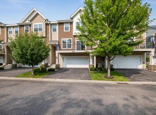 11904 Emery Village Dr N #2902, Champlin, MN 55316