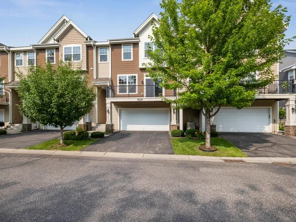 11904 Emery Village Dr N #2902, Champlin, MN 55316