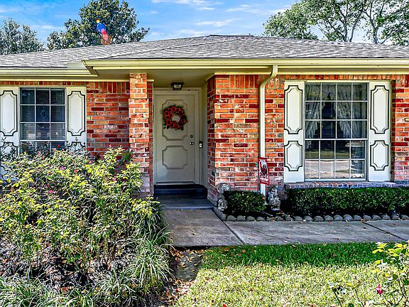 4th image of 16351 Sierra Grande Dr