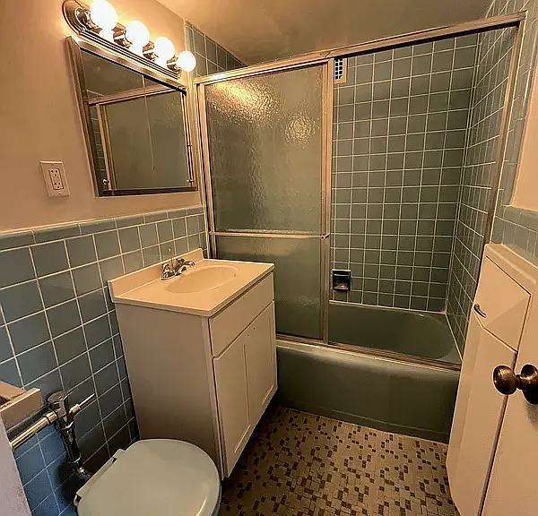 3215 Avenue H #6H — Photo 9