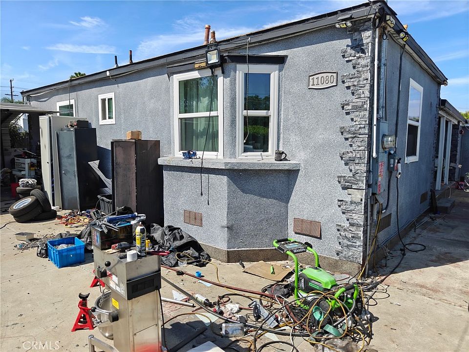 1st image of 11080 De Foe Ave