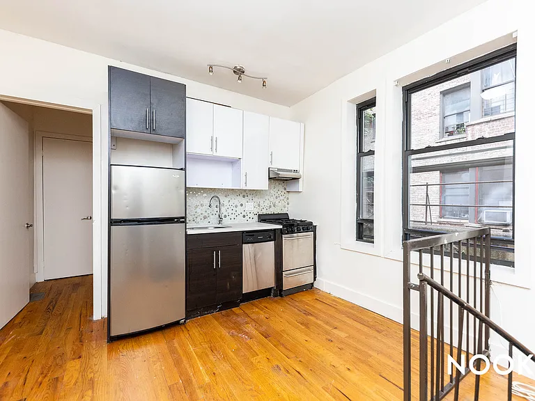 711 Saint Marks Ave #1A — Photo 1