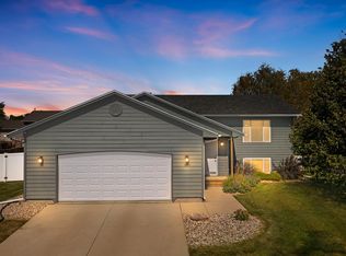 7612 W Waterford St, Sioux Falls, SD 57106