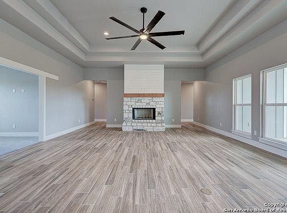 5th image of 444 Farmstead Dr