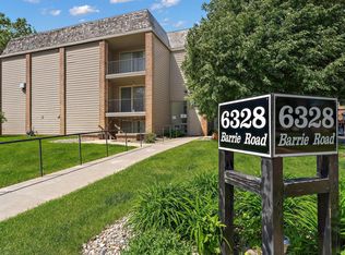 6328 Barrie Rd APT 2E, Edina, MN 55435