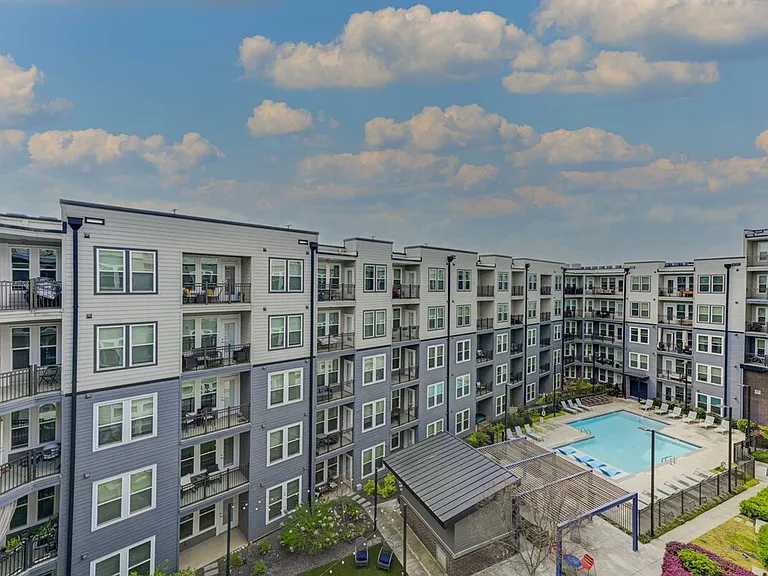 975 Memorial Dr SE #ID1511234P — Photo 13