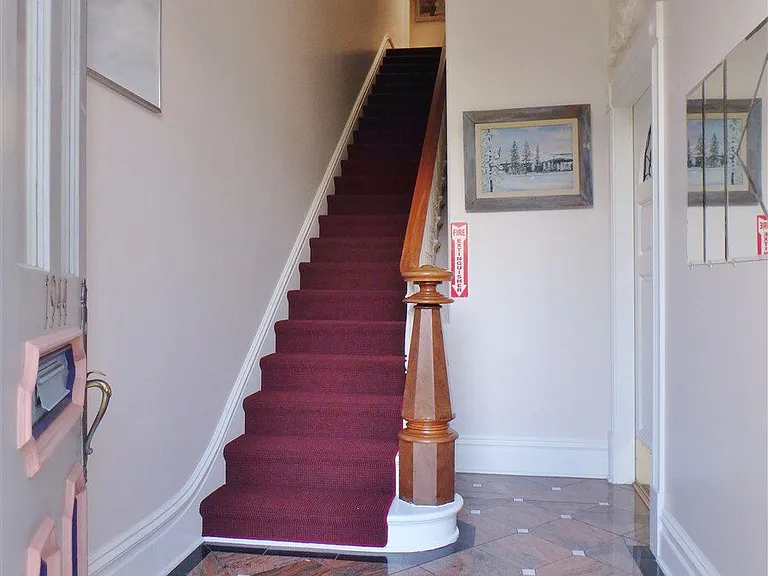 1944 Webster St #4 — Photo 11