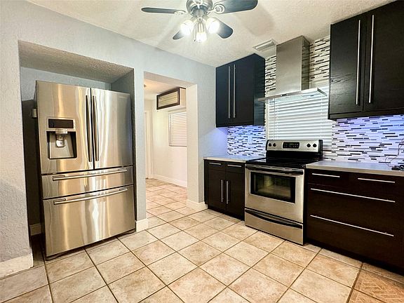 4th image of 600 NE 58th Street