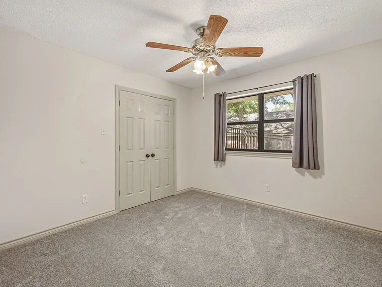 5220 Wedgefield Rd — Photo 16