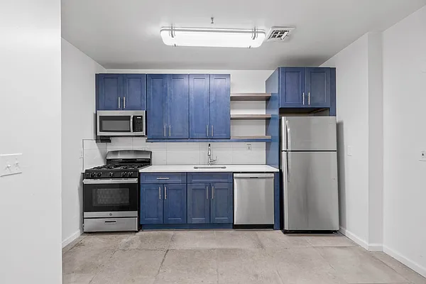 Rented by Skyhigh Realty NYC LLC | media 1