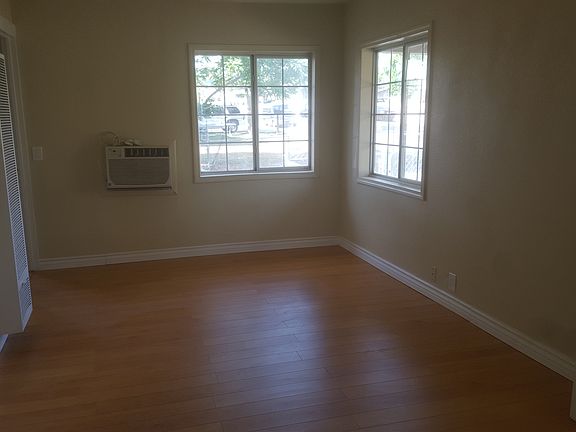 2nd image of 930 Sterling Rd
