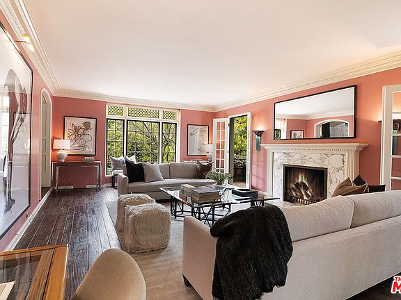 5th image of 1259 N Doheny Dr