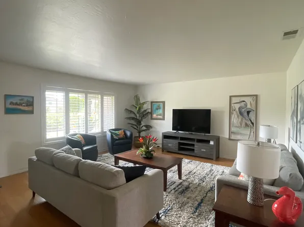 1020 Turnstone Way, Oceanside, CA 92057