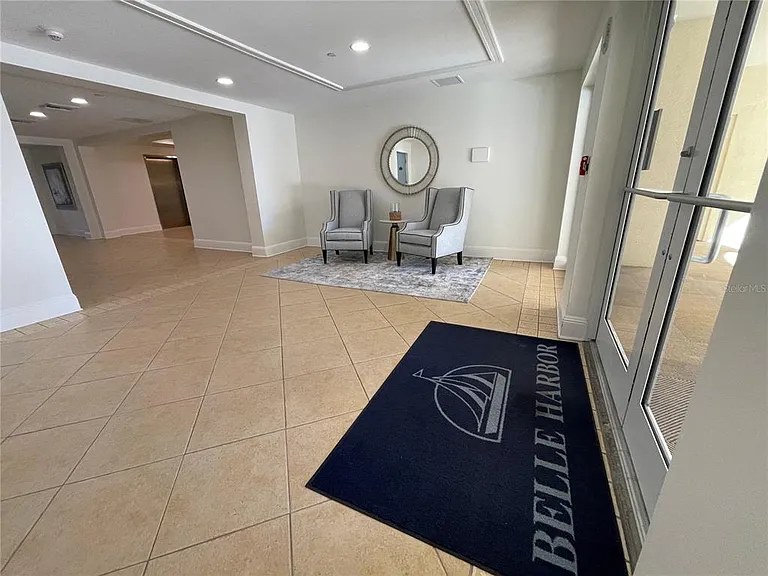 521 Mandalay Ave #309 — Photo 31