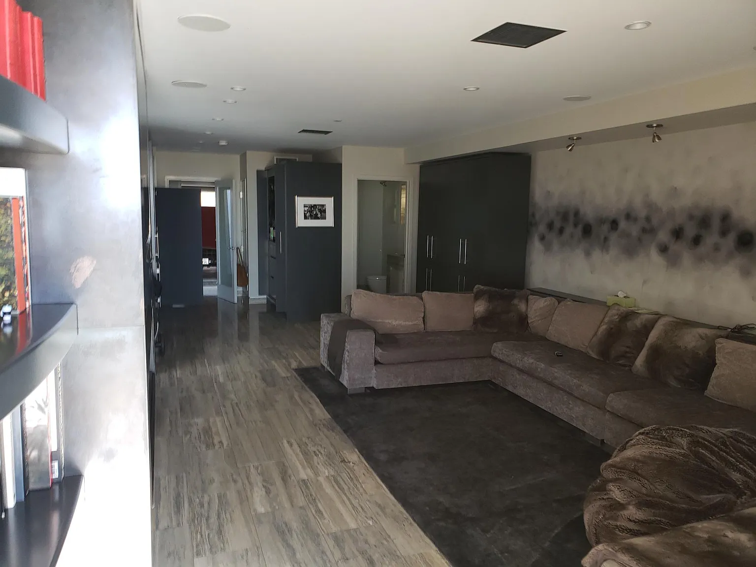 3 bed, 6.5 bath, 3033 sqft, $22,900 — Photo 4