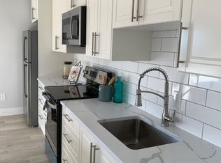 3627 13th Ave W #2, Seattle, WA 98119