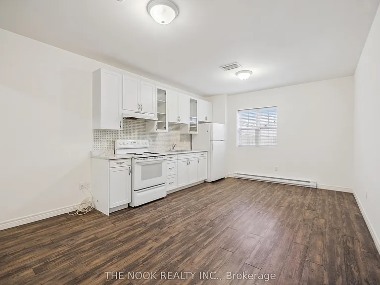 38 Walton St #202 — Photo 7