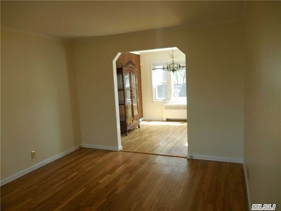 4th image of 57 Elm Dr