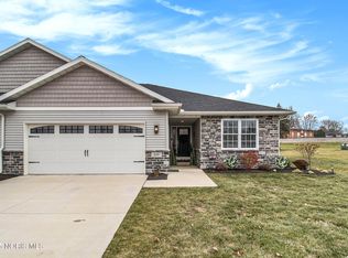 840 Old School Dr, Napoleon, OH 43545