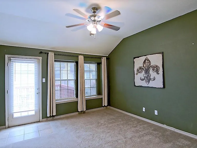12649 Bay Ave — Photo 18