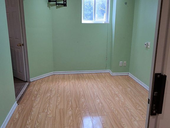 5th image of 1206 Prestonwood Cres #Basement