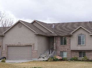 755 S Angel St, Kaysville, UT 84037