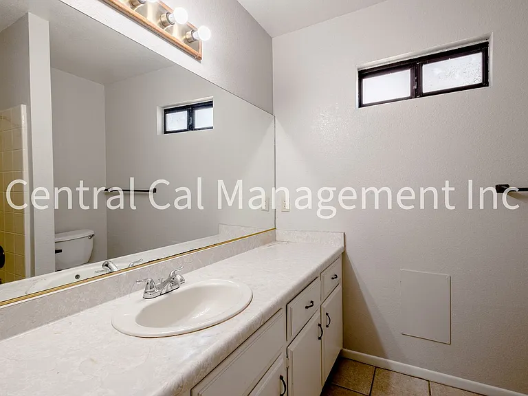 5713 Fairfax Rd — Photo 16