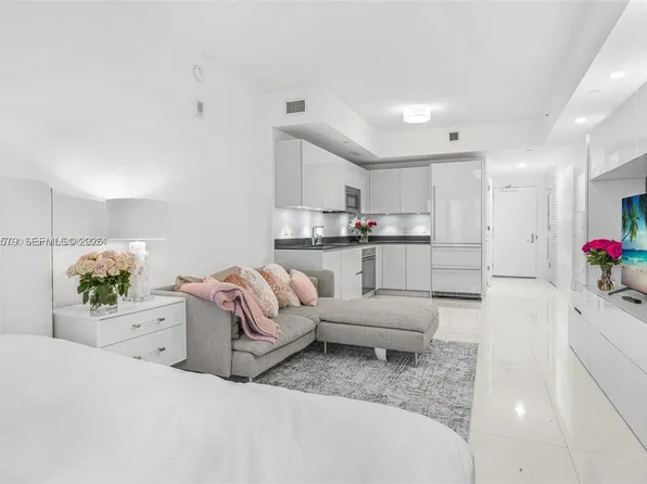 1010 Brickell Ave, Miami, FL
