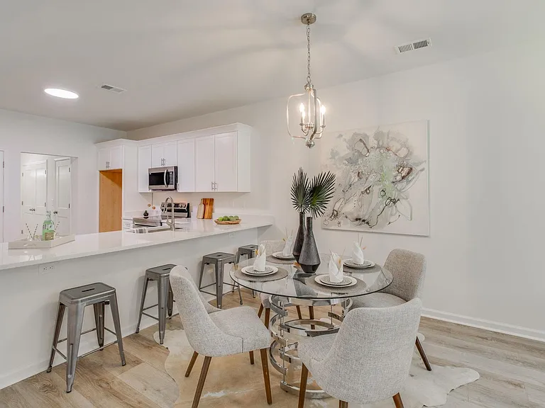 744 S Beltline Blvd — Photo 7