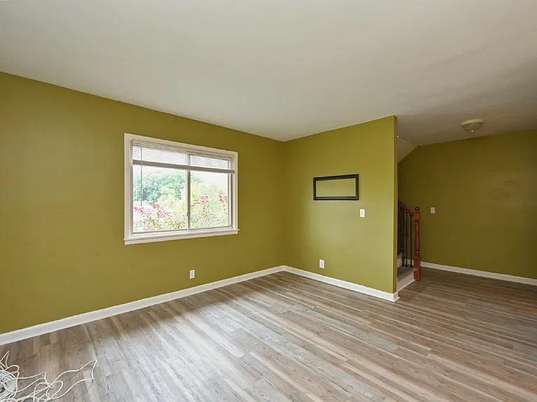 215 Summit Ridge Dr — Photo 8