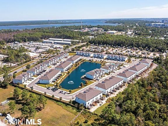 2nd image of 26945 Spyglass Dr